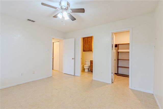 6005 Deer Creek Dr, Corpus Christi, TX 78415
