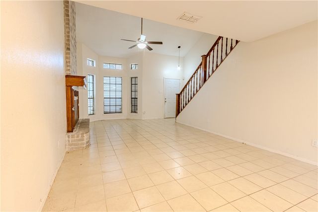 6005 Deer Creek Dr, Corpus Christi, TX 78415