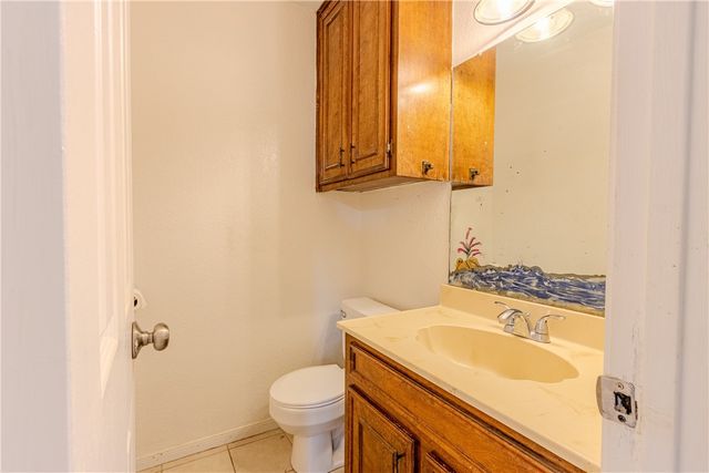 6005 Deer Creek Dr, Corpus Christi, TX 78415