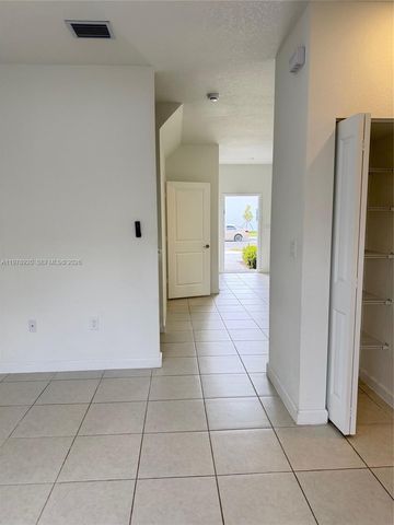 17953 SW 359th St, Homestead, FL 33034