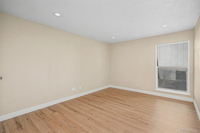 9867 E Peakview Avenue E06, Englewood, CO 80111