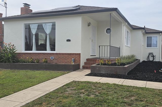 1441 170Th Ave, Ashland, CA 94541