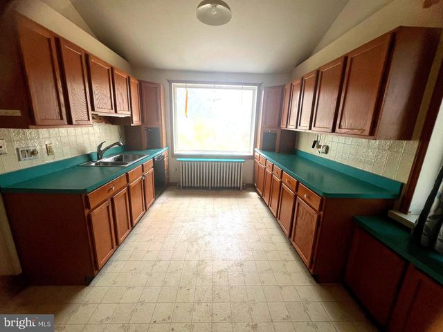 200 HELENA ST, Newfield, NJ 08344
