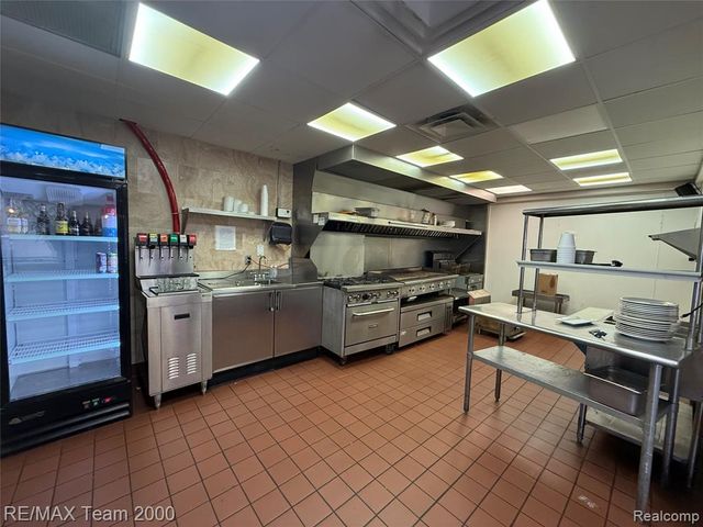 1297 Fort Street, Wyandotte, MI 48192