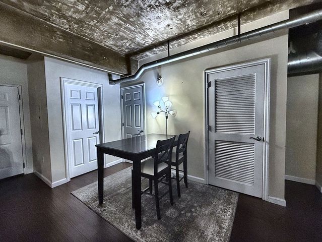 23-33 Middle St 4, Lowell, MA 01852