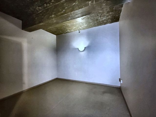 23-33 Middle St 4, Lowell, MA 01852