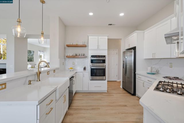 652 Baldwin Dr, Brentwood, CA 94513