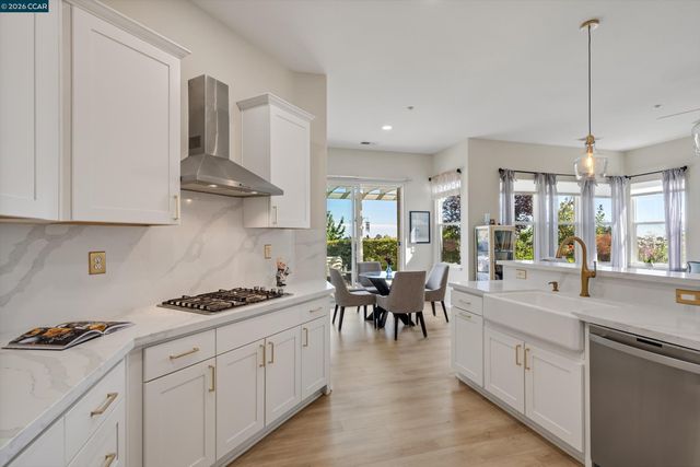 652 Baldwin Dr, Brentwood, CA 94513