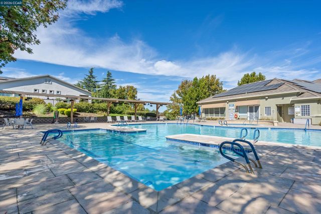 652 Baldwin Dr, Brentwood, CA 94513
