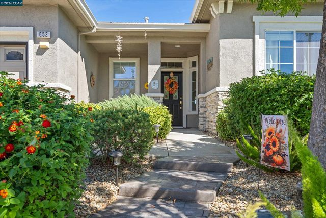 652 Baldwin Dr, Brentwood, CA 94513