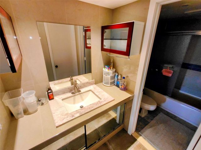 205 SE 10th St E7, Deerfield Beach, FL 33441