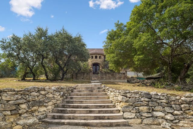 18872 Helotes Rdg, Helotes, TX 78023