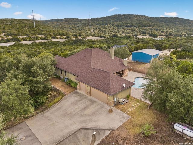 18872 Helotes Rdg, Helotes, TX 78023