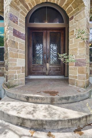 18872 Helotes Rdg, Helotes, TX 78023