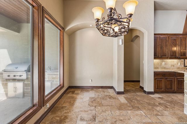 18872 Helotes Rdg, Helotes, TX 78023