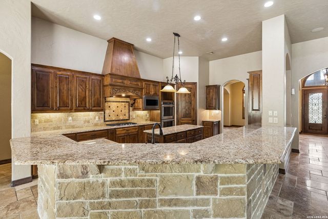 18872 Helotes Rdg, Helotes, TX 78023