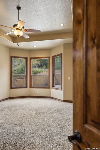 18872 Helotes Rdg, Helotes, TX 78023