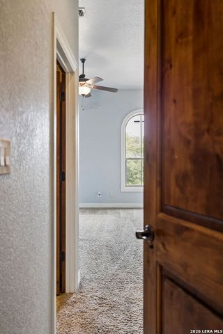 18872 Helotes Rdg, Helotes, TX 78023