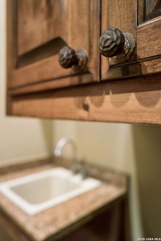 18872 Helotes Rdg, Helotes, TX 78023