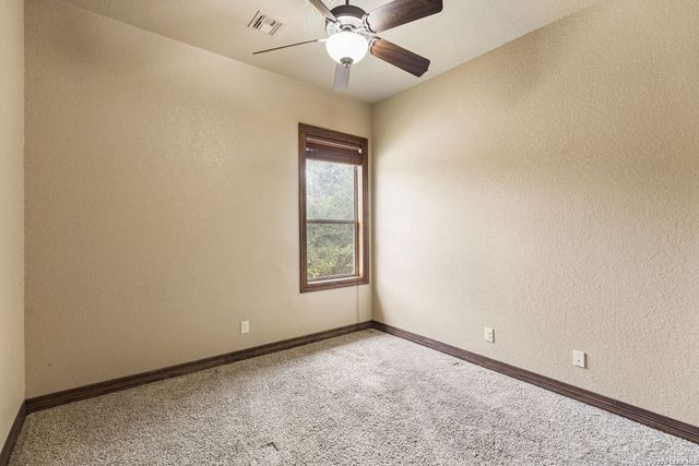 18872 Helotes Rdg, Helotes, TX 78023