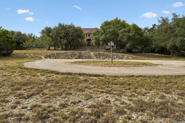 18872 Helotes Rdg, Helotes, TX 78023