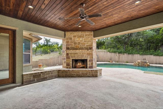 18872 Helotes Rdg, Helotes, TX 78023