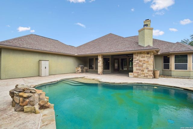 18872 Helotes Rdg, Helotes, TX 78023