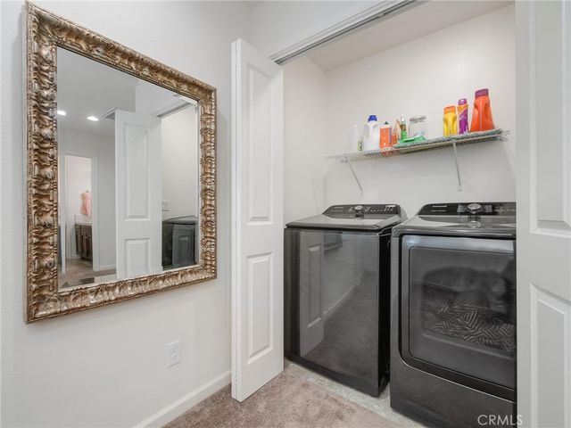 6280 E Valley Edge Drive, Fresno, CA 93727