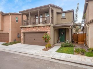 6280 E Valley Edge Drive, Fresno, CA 93727