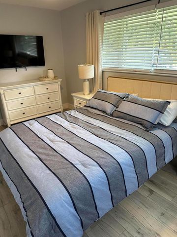 5111 NE 27th Terrace NE, Lighthouse Point, FL 33064