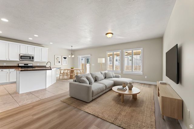 1587 W 430 N, Lindon, UT 84042