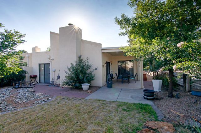 3300 Saint Andrews Drive SE, Rio Rancho, NM 87124