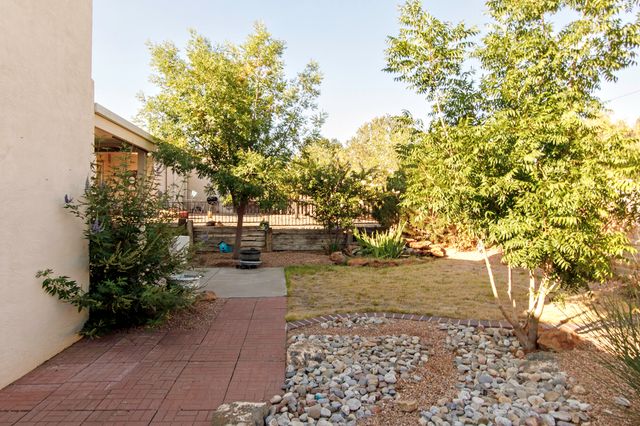 3300 Saint Andrews Drive SE, Rio Rancho, NM 87124