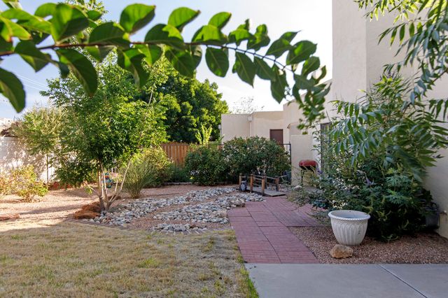 3300 Saint Andrews Drive SE, Rio Rancho, NM 87124
