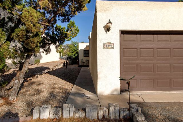 3300 Saint Andrews Drive SE, Rio Rancho, NM 87124