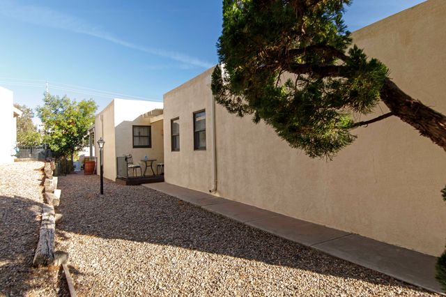 3300 Saint Andrews Drive SE, Rio Rancho, NM 87124