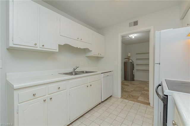 2240 Sunderland Road 65N, Winston-salem, NC 27103