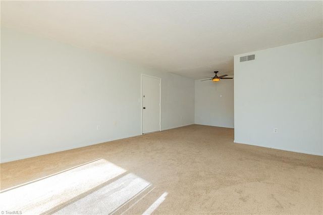 2240 Sunderland Road 65N, Winston-salem, NC 27103