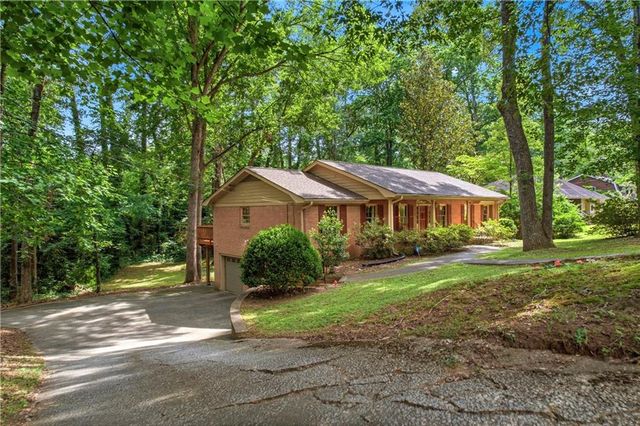1901 Arnold Drive, Austell, GA 30106