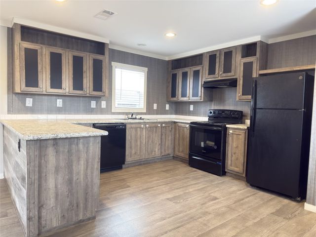 102 Road 5118, Cleveland, TX 77327