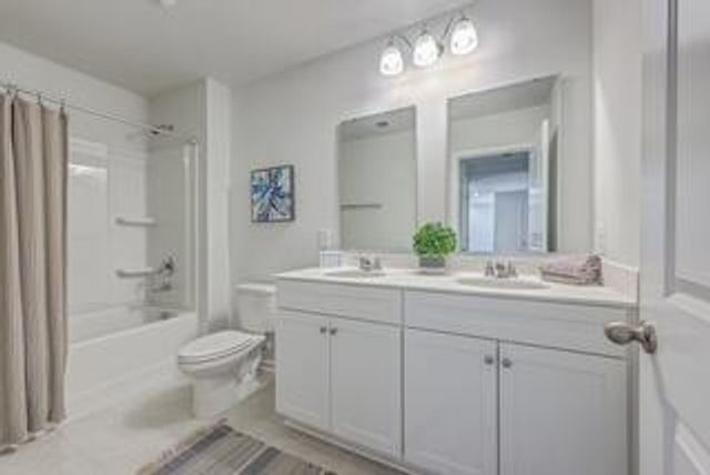 215 Shortmarsh Street, Summerville, SC 29486