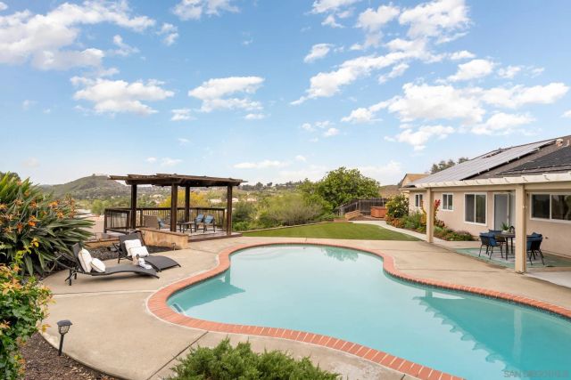 1975 Julianna St, El Cajon, CA 92019