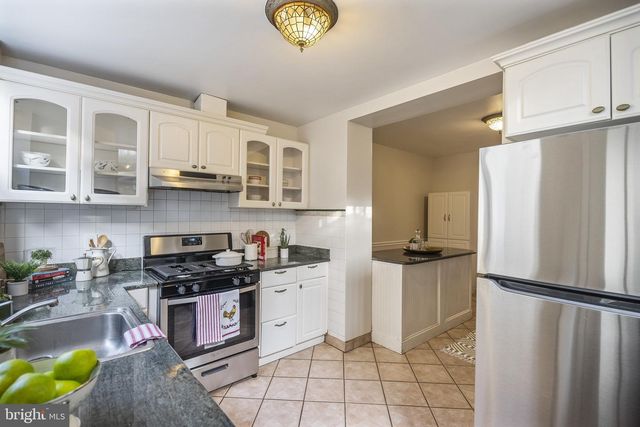 1646 S 13TH ST, Philadelphia, PA 19148