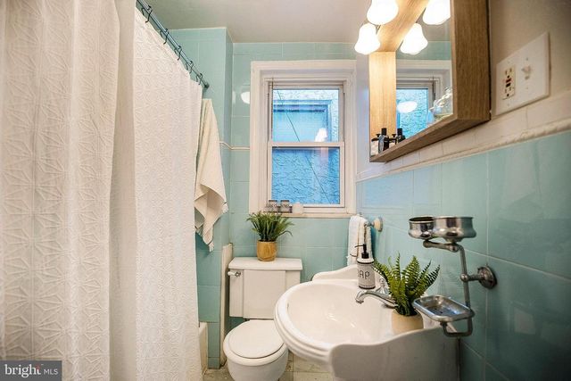 1646 S 13TH ST, Philadelphia, PA 19148