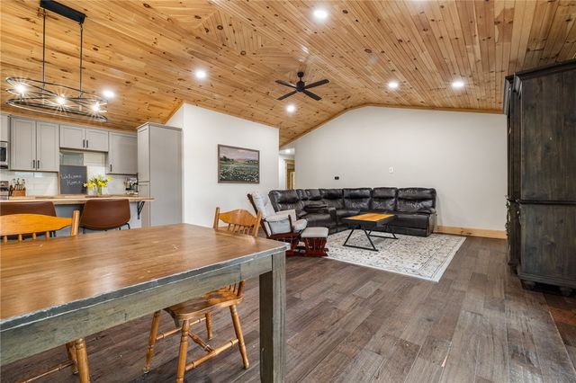 14362 Arena Road, Lead Hill, AR 72644