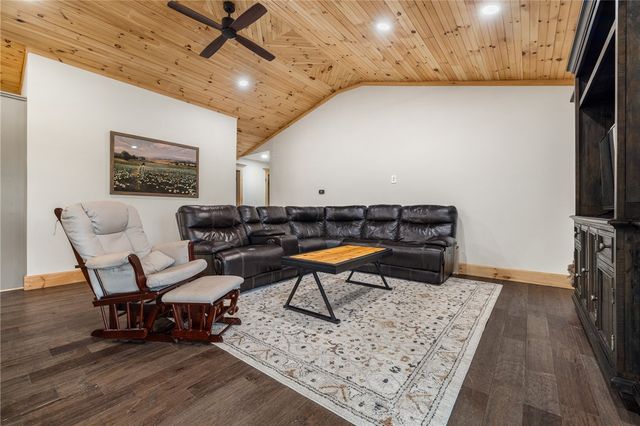 14362 Arena Road, Lead Hill, AR 72644