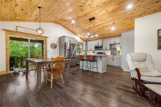 14362 Arena Road, Lead Hill, AR 72644