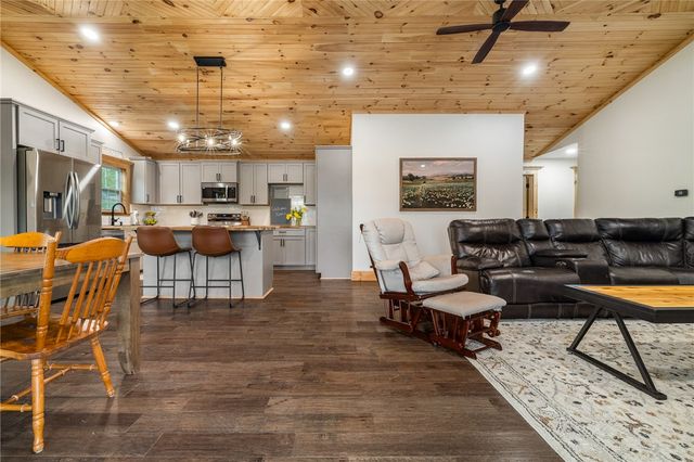 14362 Arena Road, Lead Hill, AR 72644
