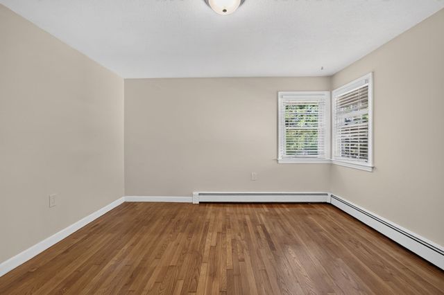 7 Madeline Rd, Tewksbury, MA 01876
