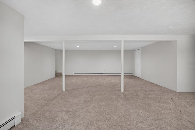 7 Madeline Rd, Tewksbury, MA 01876